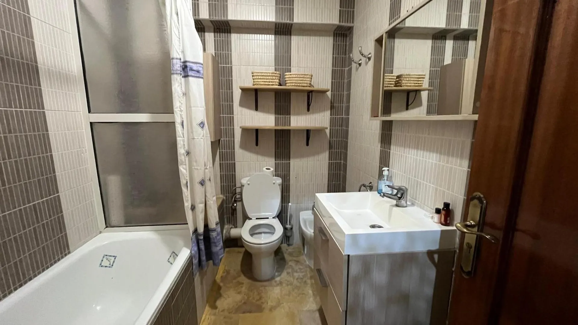 Duplex In City Center - Patio & Parking Marrakesh Apartment